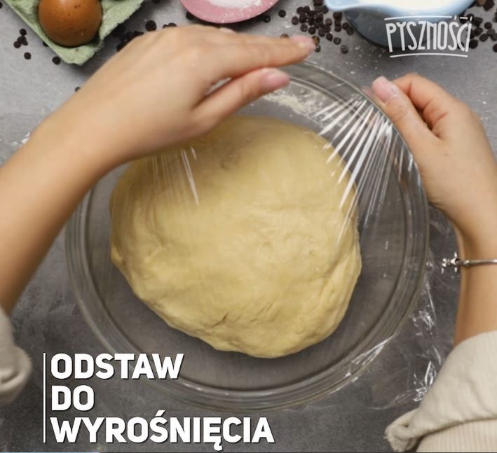 Rollsy z mrożonymi malinami- Pyszności