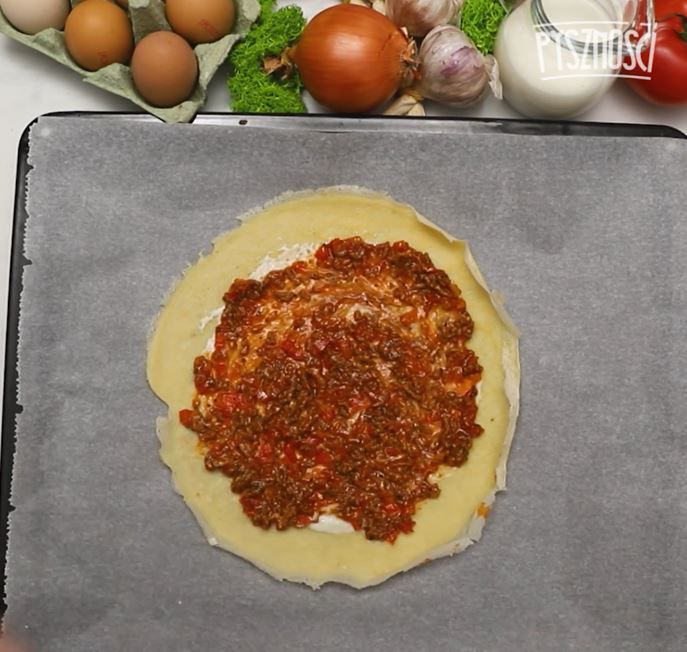Tort naleśnikowy z wołowiną- Pyszności