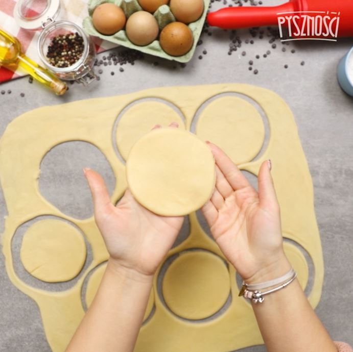 Ciastka w kształcie róży- Pyszności