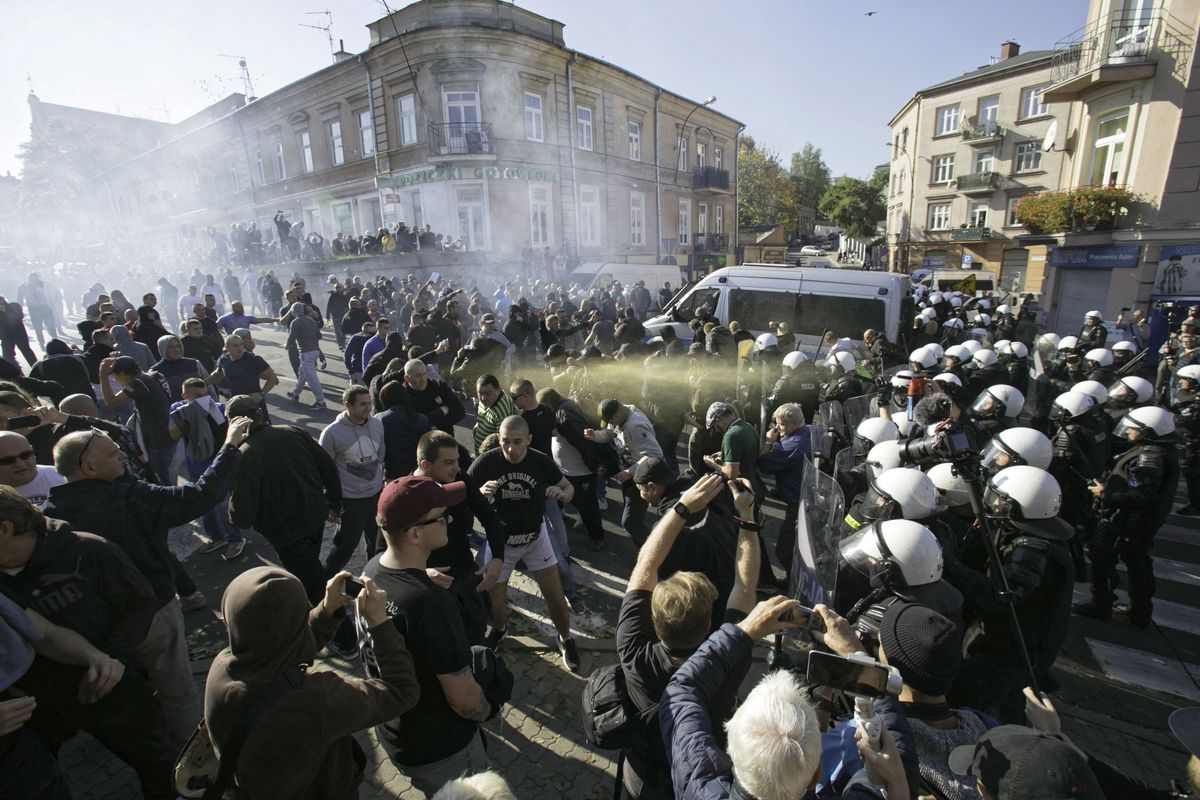 "Brawo policja w Lublinie"? Poczekam na bardziej przekonywujące argumenty