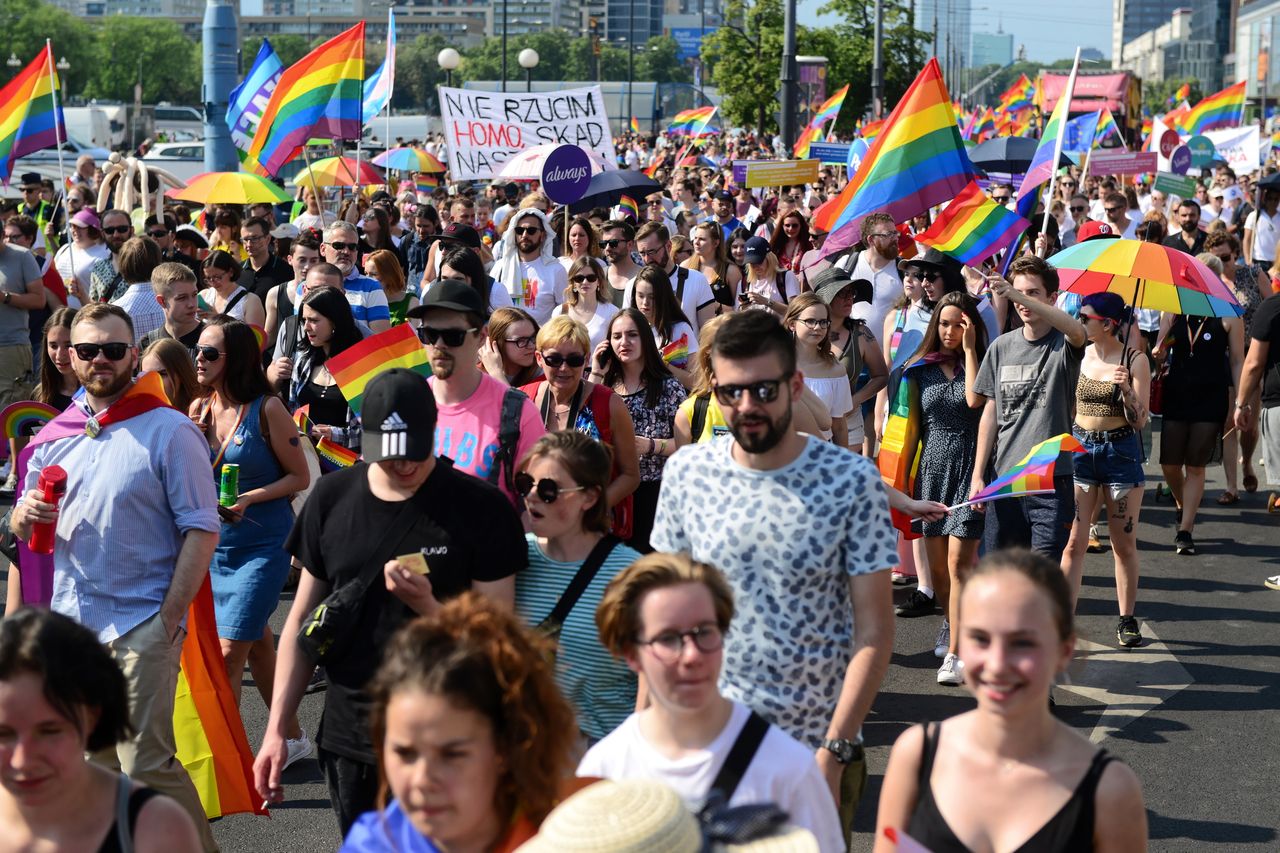 Parada Równości 2019. "Wiadomości TVP" cytują uczestnika pochodu. Pada przekleństwo