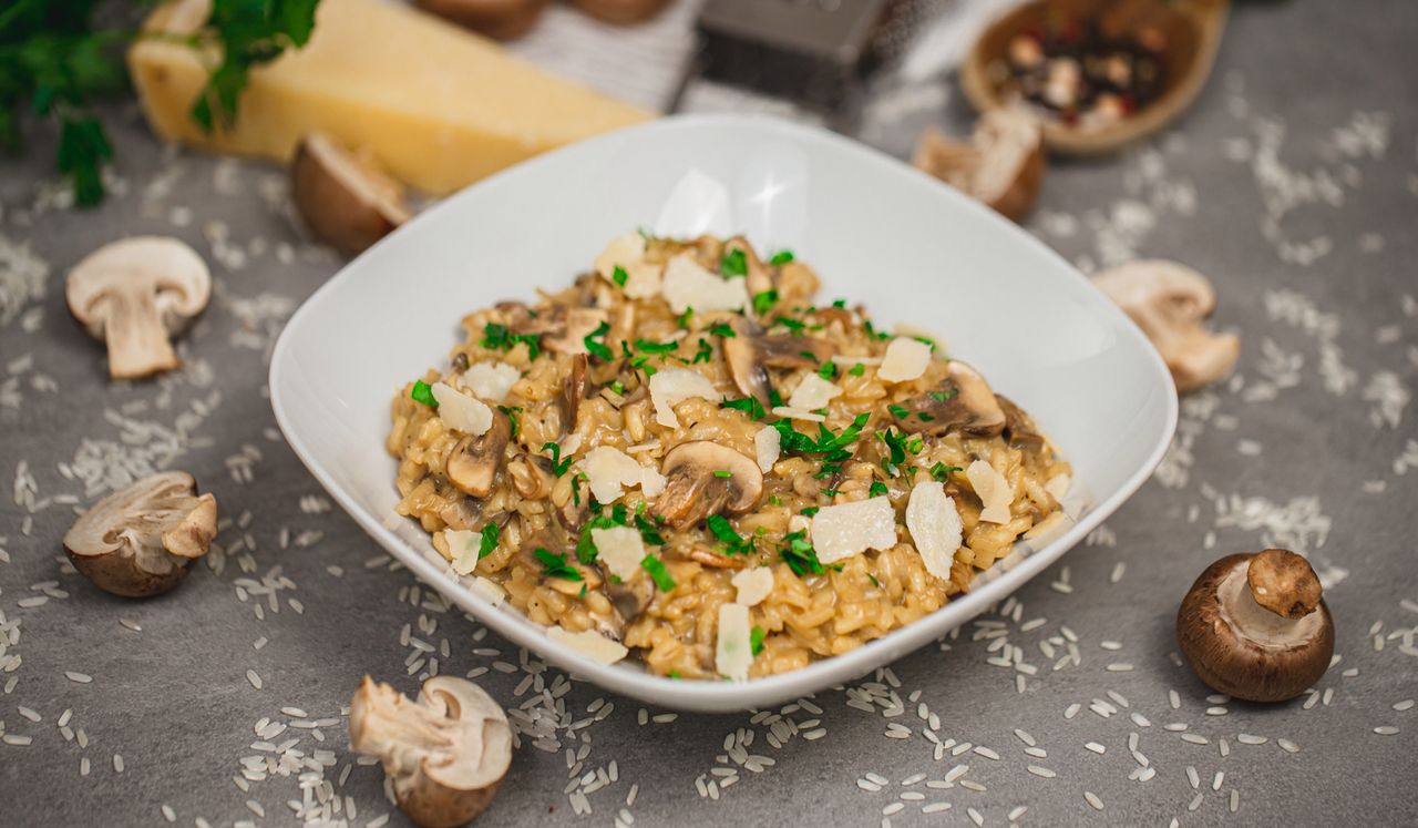 Risotto z grzybami i parmezanem. Kremowe i przepyszne