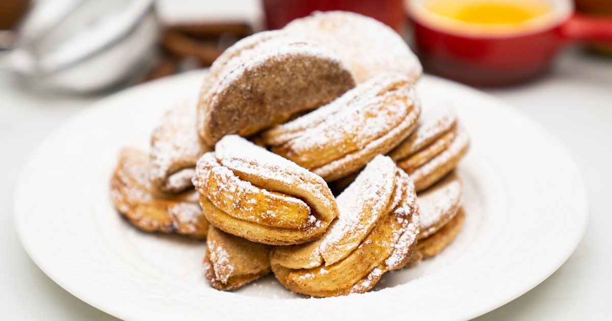 Quick and easy apple cookies: the smell of home and taste of apple pie in a bite