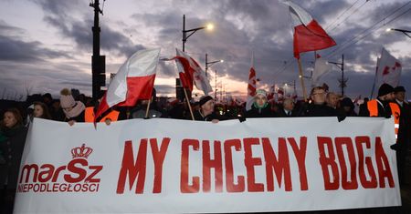 Marcin Makowski: Przez Warszawę miał przejść ”marsz faszystów”. Ale to nie ”faszyzm” wyciągnął tysiące ludzi na ulicę