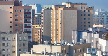 Koronawirus w Warszawie. Miasto wstrzymuje wysyłkę zaświadczeń