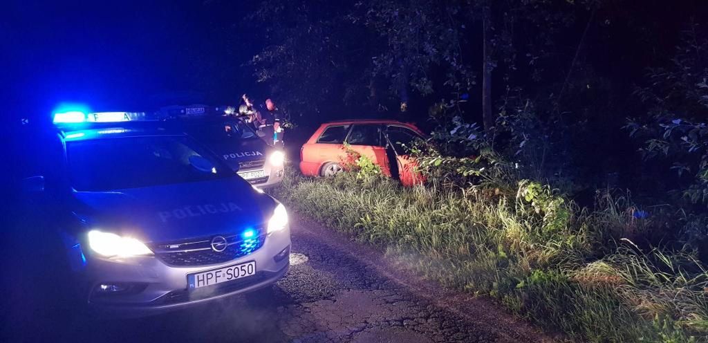 Pijany uciekał przed policją. Staranował radiowóz i zaatakował funkcjonariusza