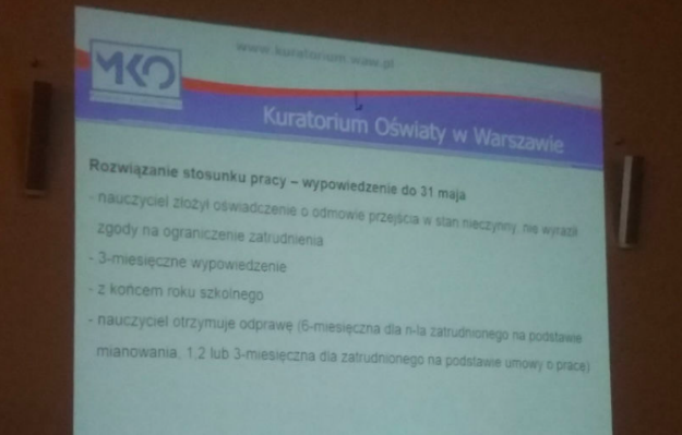 Kuratorium podpowiada, jak zwalniać nauczycieli? "To nieprawda, to tylko jeden slajd z prezentacji"