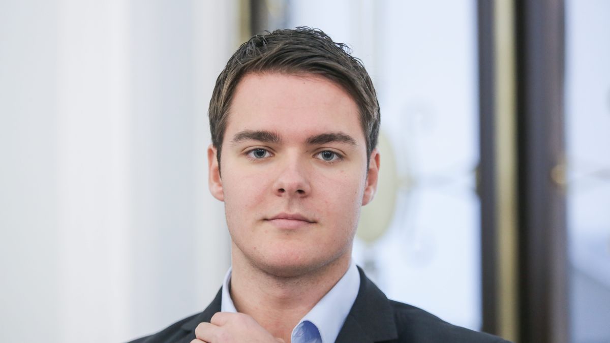 Łukasz Rzepecki, najmłodszy poseł w Sejmie, stanie wkrótce na ślubnym kobiercu