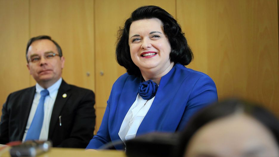 Posłanka Dziuk o zakazie handlu w niedziele: Jeśli galerie handlowe zaczną zwalniać pracowników, bezrobotni powinni zakasać rękawy, a nie użalać się.