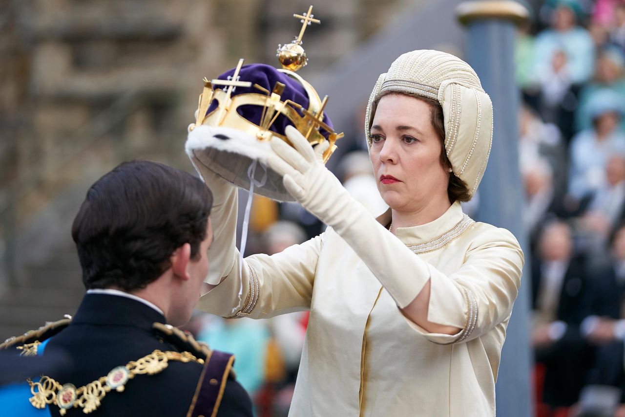 "The Crown" 3: Umarła królowa, niech żyje królowa! Netflix daje nam nową Elżbietę [RECENZJA]