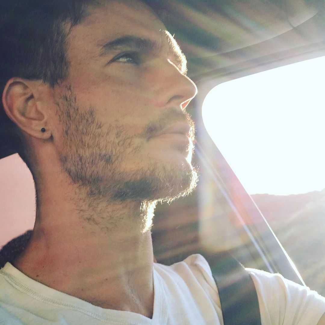 Josh Kloss - model w teledysku Katy Perry