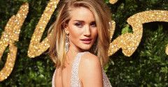 Rosie Huntington-Whiteley na BFA 2015 - odważne wycięcia!