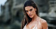 Alessandra Ambrosio kusi w kostiumach swojej marki
