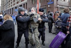 Policja w Moskwie aresztowała wielu demonstrantów. Nowej rewolucji w Rosji na razie nie będzie