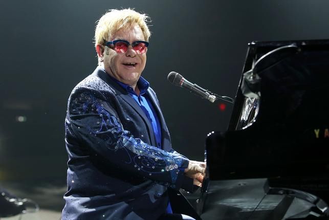 "Rocketman". Elton John oburzony. Rosjanie ocenzurowali jego biografię