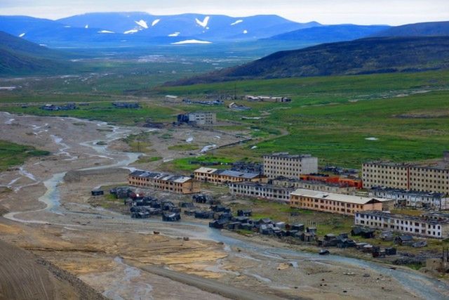 Tętniące życiem miasta zamieniły się w widma