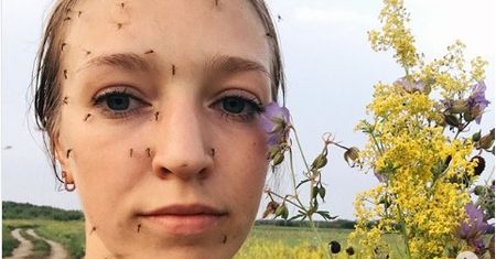 Selfie z komarami. Dziewczyna z Syberii powraca