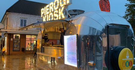 Gotował dla królowej, teraz chce podbić świat pierogami. "W planach Nowy Jork i Dubaj"