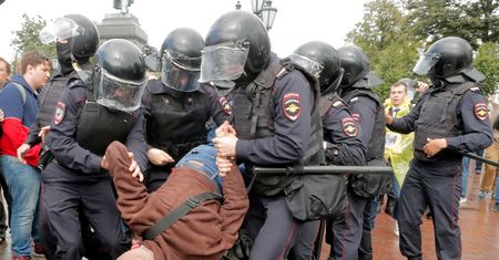 Rosja. Kolejne protesty w Moskwie, blisko 400 zatrzymanych