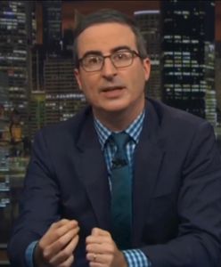 John Oliver o zachowaniu Kaczyńskiego w sprawie Gersdorf. Tak wyglądają rządy autorytarne