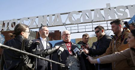 Wiadomo, ile Lech i Danuta Wałęsowie wydali na kampanię syna
