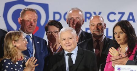 Konwencja PiS w Koninie; Jarosław Kaczyński: trzeba odeprzeć hejt konkurentów