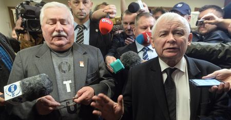 "Neue Zuercher Zeitung" o sporach w Polsce. "Bohaterzy wolności obrzucają się wyzwiskami"
