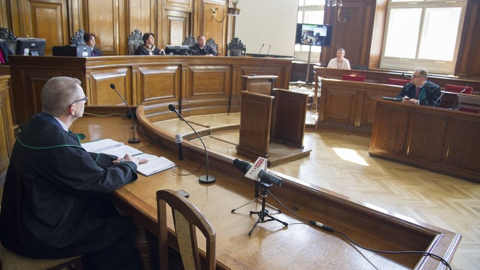 Proces Jarosława Kaczyńskiego i Lecha Wałęsa został odroczony na 26 września