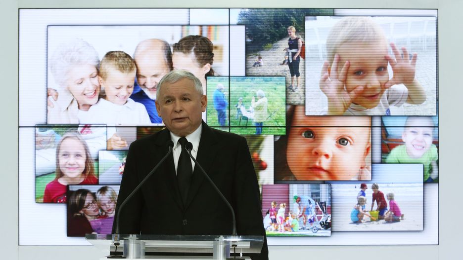 Jarosław Kaczyński po raz kolejny straszy atakami na polską rodzinę
