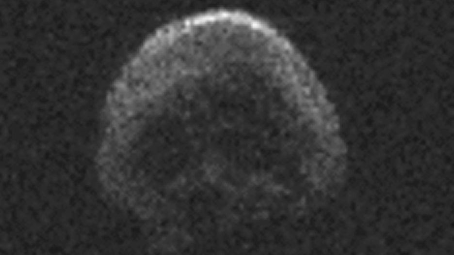 Nietypowa asteroida zbliża się do naszej planety