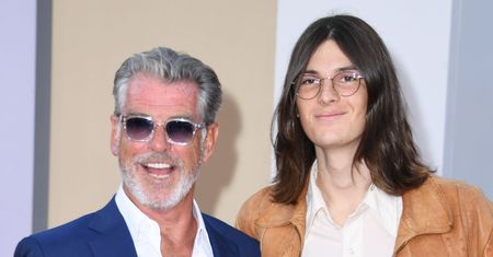 Pierce Brosnan z synem Dylanem na premierze "Pewnego razu... w Hollywood"