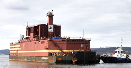 Rosyjski "pływający Czarnobyl" gotowy do podróży. Pierwszy taki statek na świecie