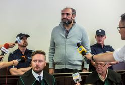 Hoss przed sądem. Zapłakał, gdy salę opuszczała jego rodzina