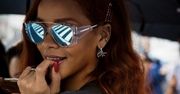 Rihanna w okularach