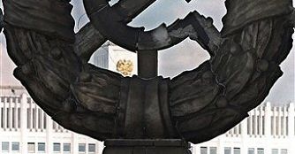 Rosjanie pozytywnie o rewolucji październikowej
