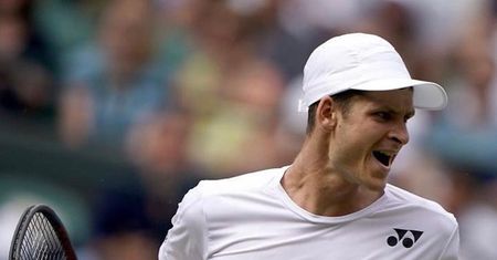Hubert Hurkacz w III rundzie Wimbledonu. Polak wyrównał najlepsze osiągnięcie w karierze.