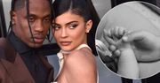 Kylie Jenner i Travis Scott podjęli kontrowersyjną decyzję w sprawie 7-tygodniowego syna. To chyba pierwszy taki przypadek wśród gwiazd