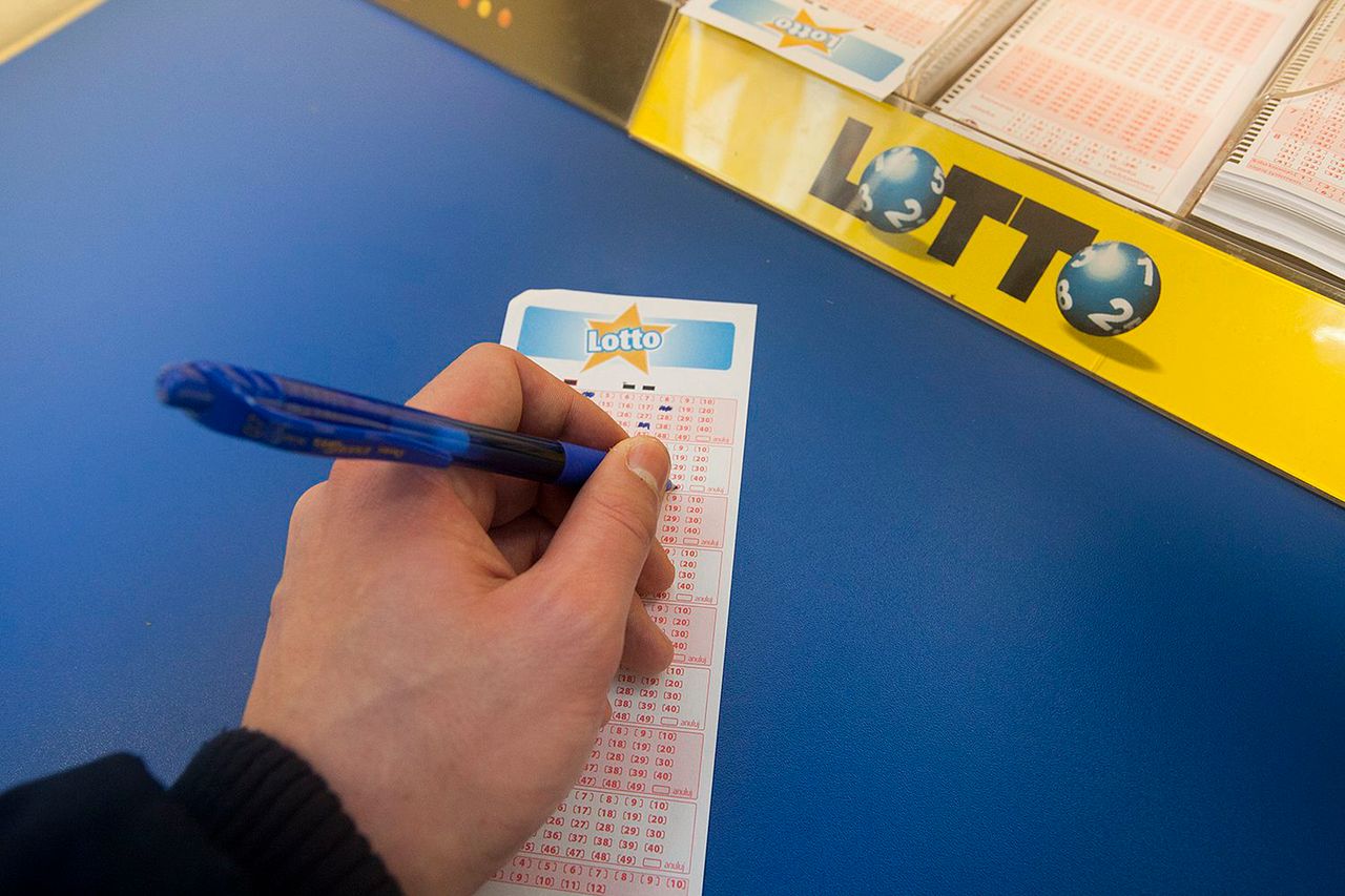 Wyniki Lotto 12.11.2019 – losowania Lotto, Lotto Plus, Multi Multi, Ekstra Pensja, Kaskada, Mini Lotto, Super Szansa