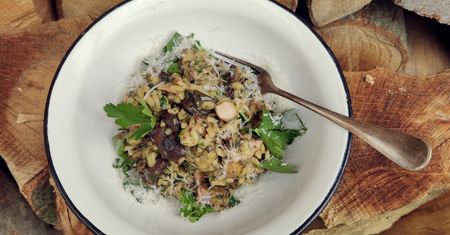 Kremowe risotto z grzybami leśnymi. Przepis na pyszny obiad