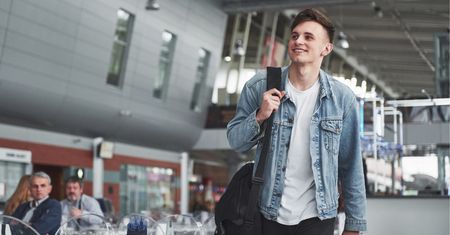 3 złote rady ułatwią przeprawę na lotnisku i podróż samolotem. Każdy chciałby je wcześniej znać