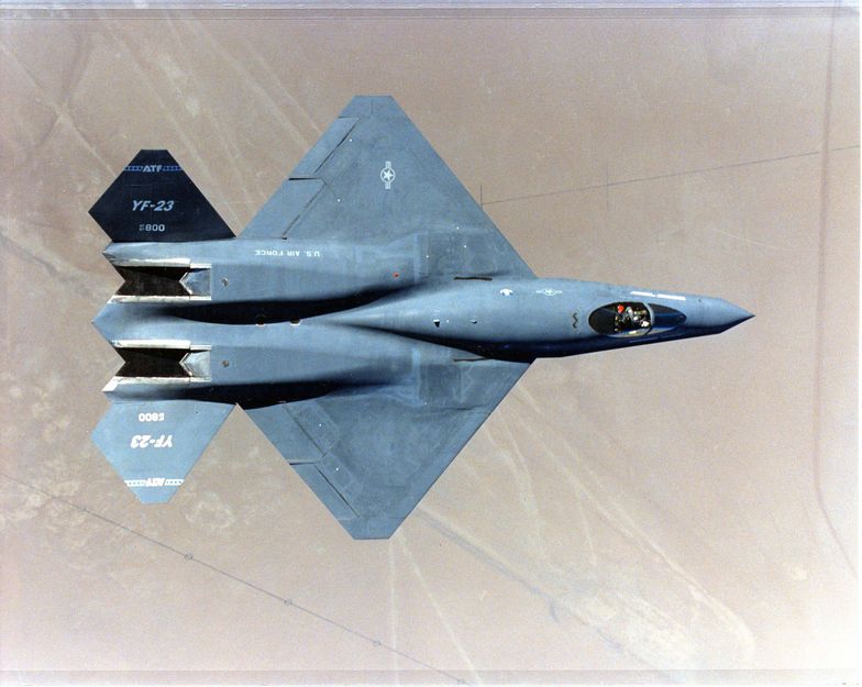 Prototypowy egzemplarz YF-23