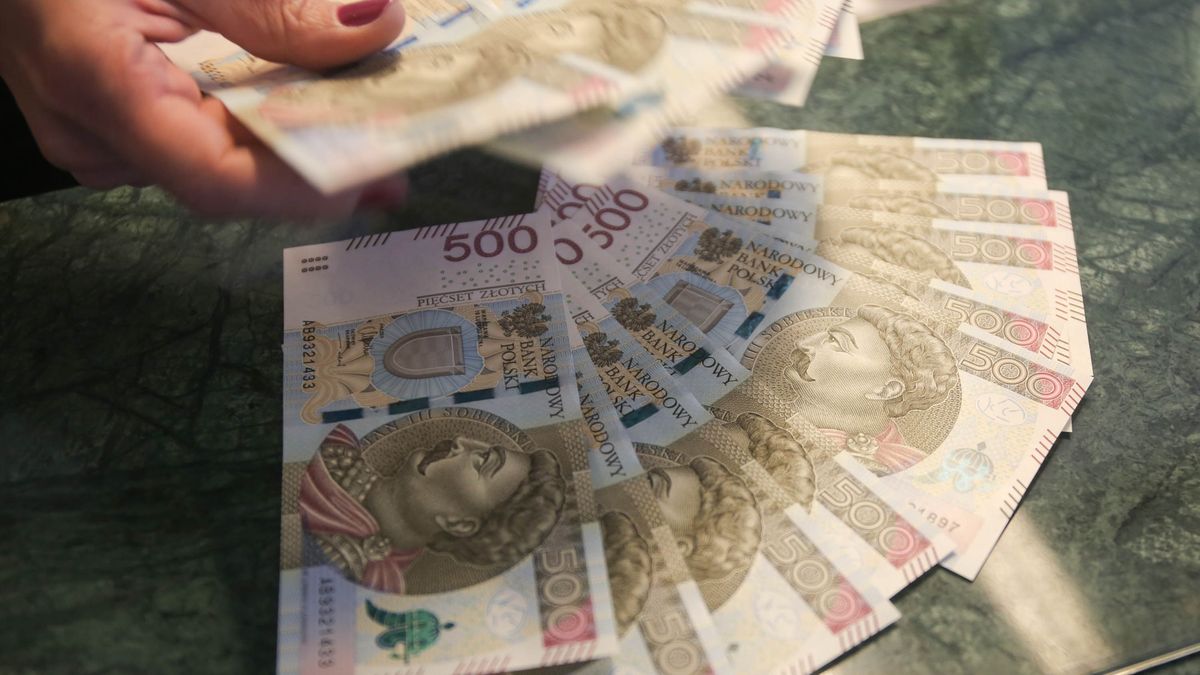 Żaden bank nie wyraził sprzeciwu w sprawie przedłużenia stosowania "sześciopaku"