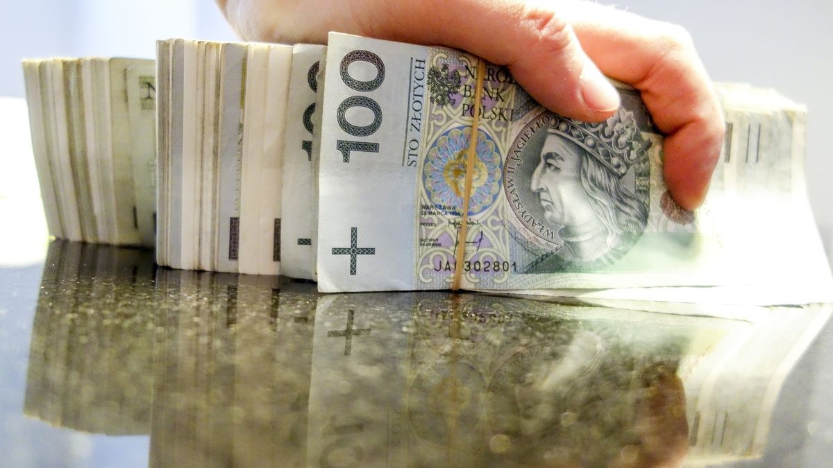 Jeśli przesyłamy pieniądze za granicę, powinniśmy umieć wskazać ich źródło.