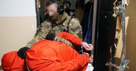 Warszawa. Policjanci wpadli znienacka. 10 zatrzymanych
