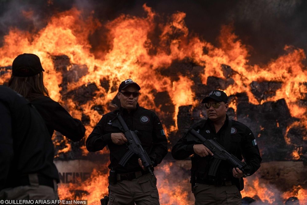 Meksyk. Policja puściła z dymem 26 ton narkotyków