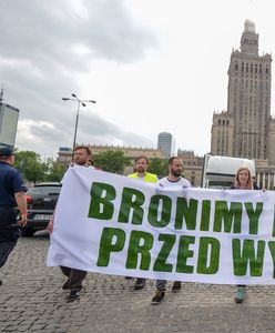 Policja chce ukarać 17 osób ws. blokowania maszyn w Puszczy Białowieskiej