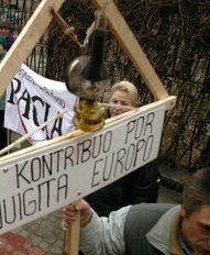 Demonstracja przeciw wartościom chrześcijańskim w eurokonstytucji