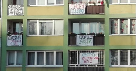 Deweloper wybuduje nowy budynek 4 m od ich okien. Mieszkańcy Saskiej Kępy walczą o dostęp do światła