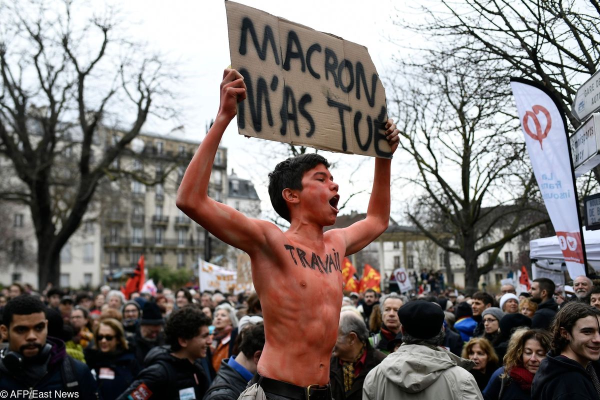 Ogromna fala protestów we Francji. "To strzał ostrzegawczy dla Macrona"