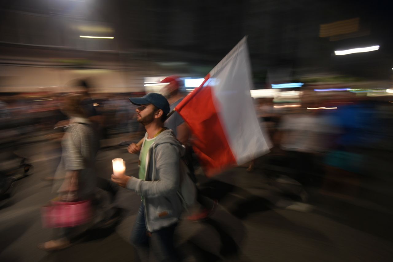 "Ja bym kazał strzelać do tego bydła". Dr hab. z UMCS w Lublinie o demonstracjach opozycji